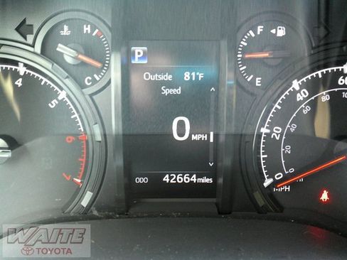 Certified 2022 Toyota 4Runner SR5 image 11