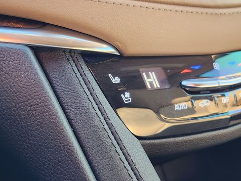 Used 2021 Cadillac XT5 Sportv w/ Platinum Package image 30