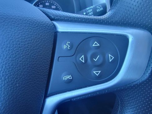 Used 2023 GMC Terrain SLE w/ Driver Convenience Package FWD image 15