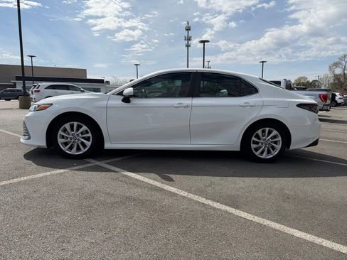 Used 2023 Toyota Camry LE image 4