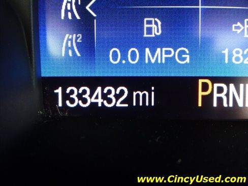 Used 2017 Ford Escape Titanium AWD/4WD image 23