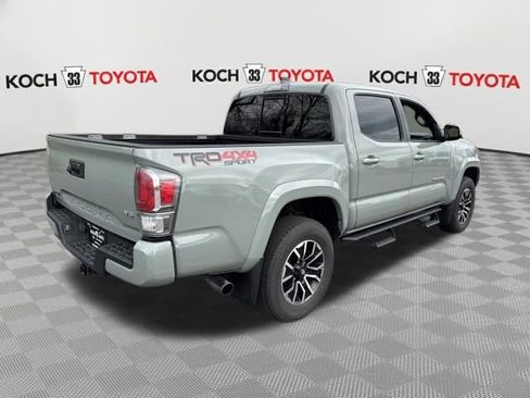 Used 2023 Toyota Tacoma TRD Sport AWD/4WD image 18