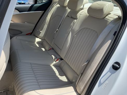 Used 2026 Genesis G70 2.5T Prestige RWD image 19