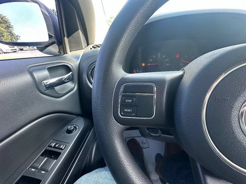 Used 2012 Jeep Compass Sport FWD image 15