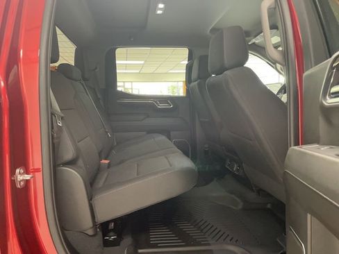 Used 2023 Chevrolet Silverado 1500 LT image 8