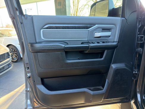 Used 2021 RAM 3500 Big Horn w/ Level 2 Equipment Group image 17