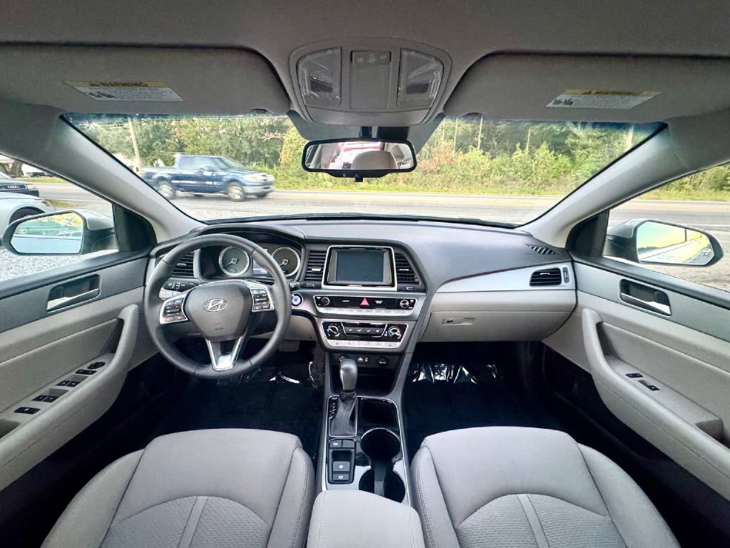 Used 2018 Hyundai Sonata SEL w/ Tech Package 02 FWD image 10