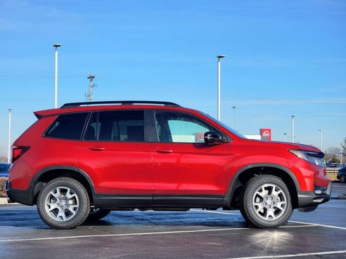 Used 2023 Honda Passport TrailSport image 10