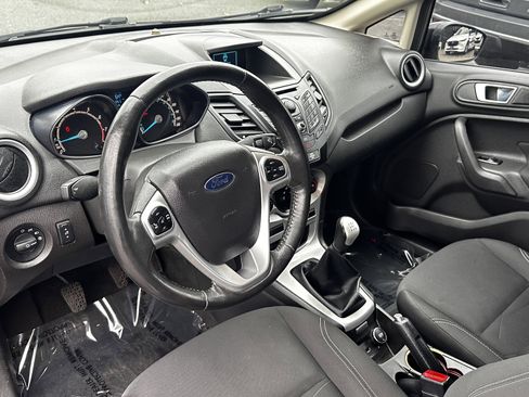 Used 2014 Ford Fiesta SE image 20