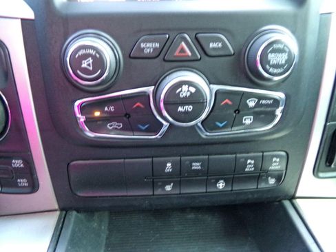 Used 2017 RAM 1500 Big Horn AWD/4WD image 11
