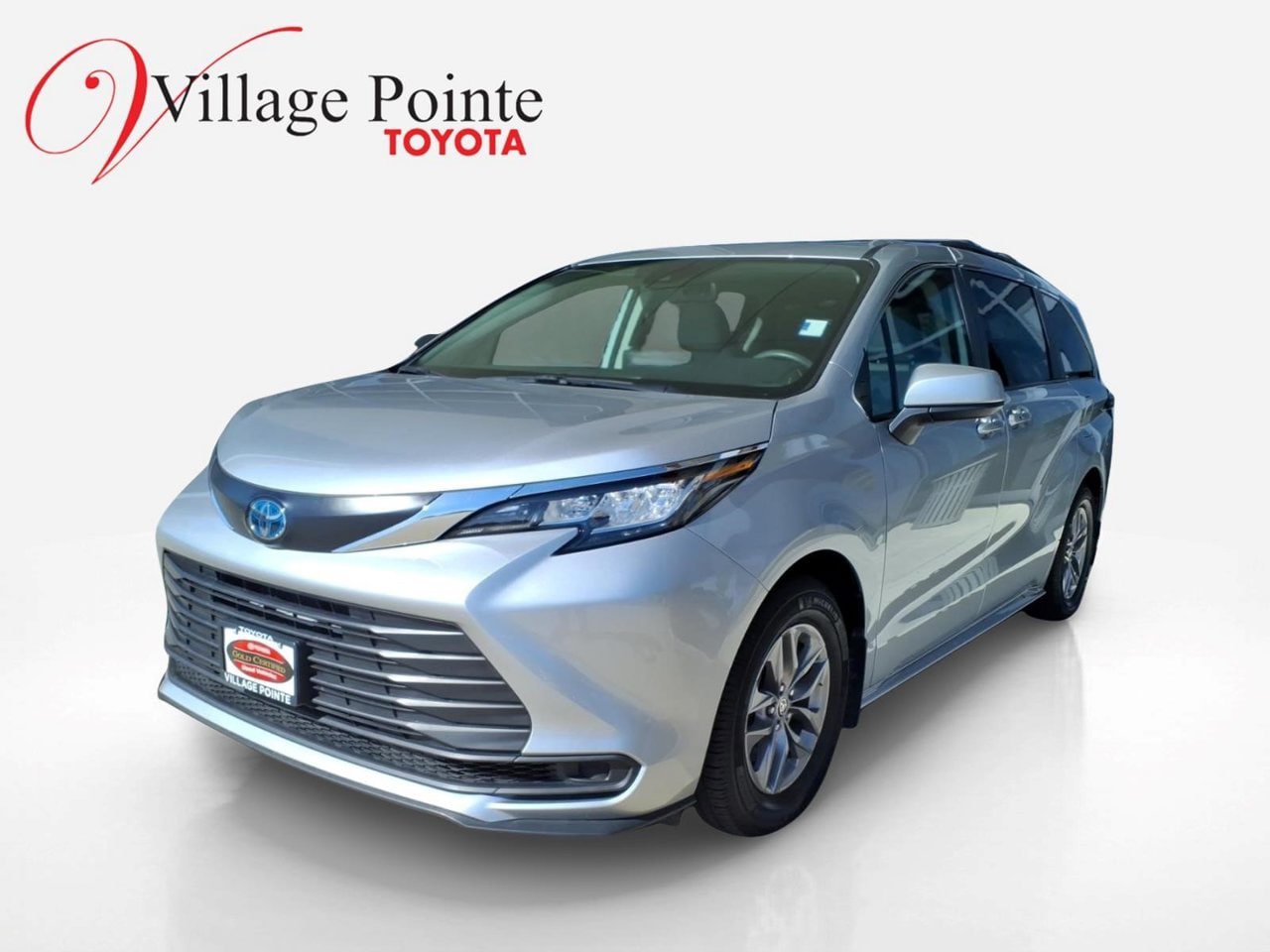 Certified 2023 Toyota Sienna LE w/ LE Plus Package AWD/4WD image 1