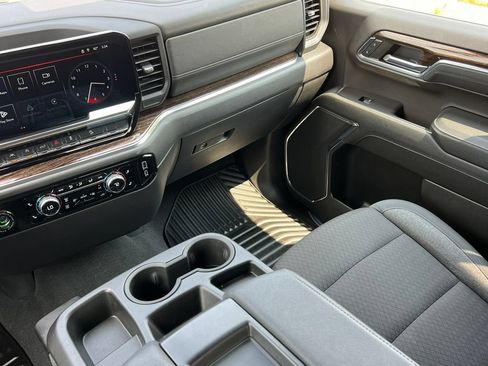Used 2024 GMC Sierra 1500 Elevation w/ X31 Off-Road Package AWD/4WD image 37