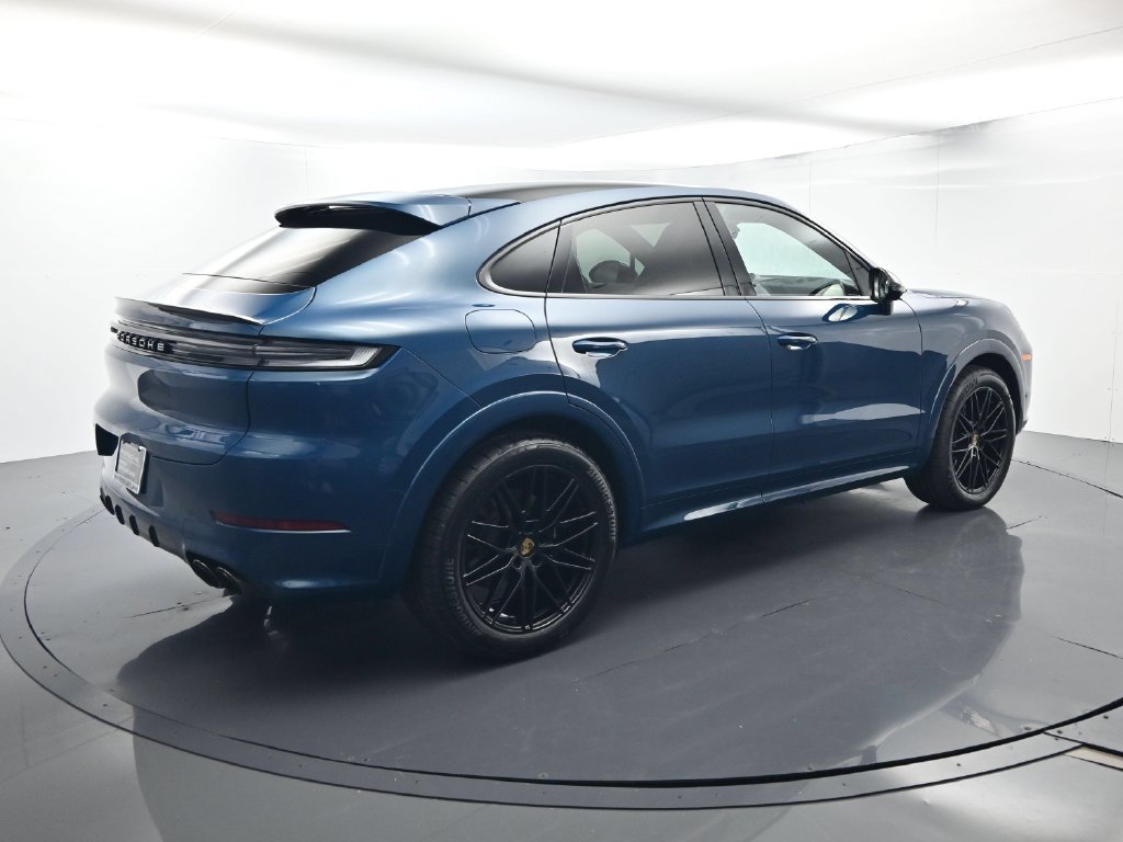 Certified 2024 Porsche Cayenne Coupe AWD/4WD image 15