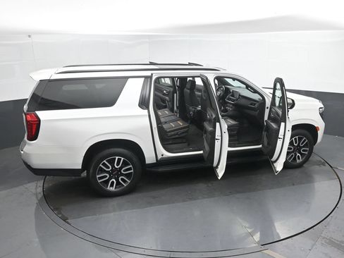 Used 2021 GMC Yukon XL AT4 AWD/4WD image 44