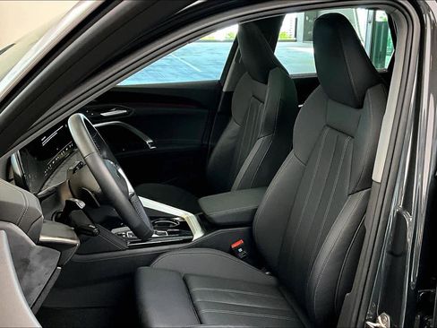 Certified 2025 Audi Q5 Premium w/ Premium Plus AWD/4WD image 8