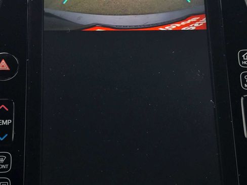 Used 2021 Toyota Prius Prime XLE image 36