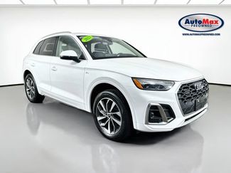 Used 2023 Audi Q5 2.0T Premium w/ Convenience Package AWD/4WD video 1