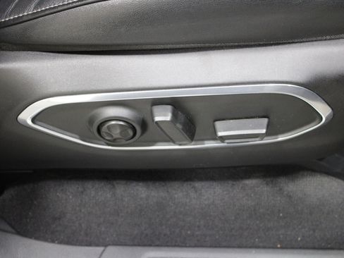 Used 2024 Jeep Wagoneer 4WD image 28