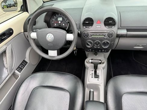 Used 2005 Volkswagen Beetle GLS image 20