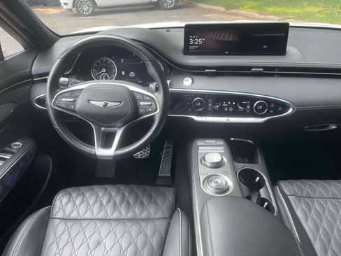 Used 2025 Genesis GV70 3.5T Sport w/ Sport Advanced Package AWD/4WD image 11