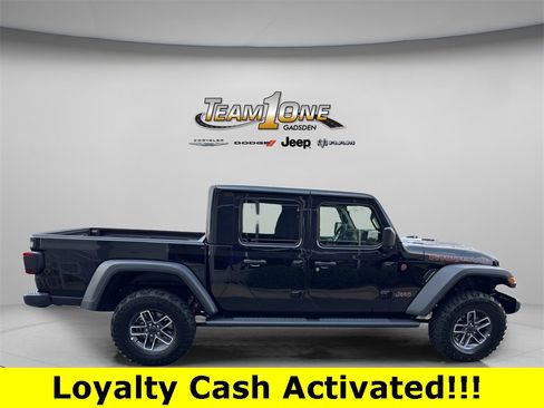 New 2025 Jeep Gladiator Mojave w/ Convenience Group image 9