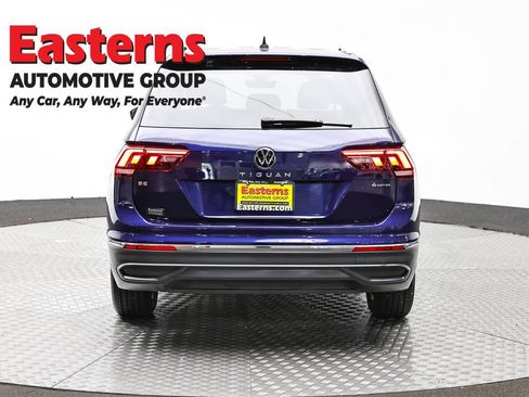 Used 2022 Volkswagen Tiguan SE w/ Panoramic Sunroof Package AWD/4WD image 6
