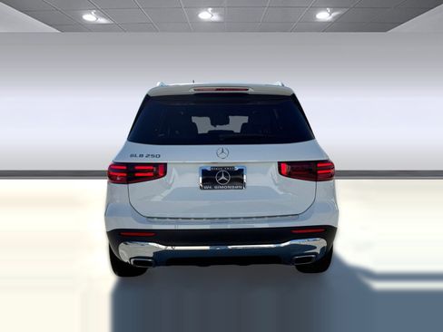 New 2026 Mercedes-Benz GLB 250 image 7