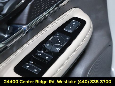 Certified 2024 Lincoln Corsair FWD image 16