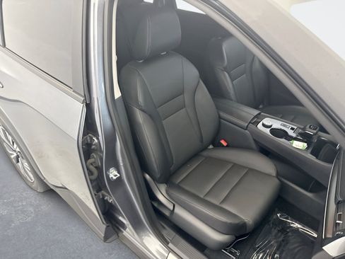 Used 2023 Nissan Rogue SV w/ SV Premium B Package AWD/4WD image 16