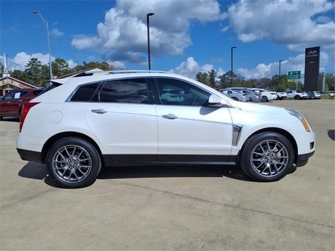 Used 2015 Cadillac SRX Performance w/ Driver Awareness Package image 2