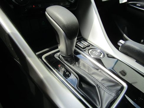 Used 2026 Mitsubishi Eclipse Cross AWD image 28