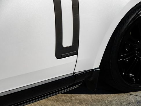 Used 2023 Land Rover Range Rover Long Wheelbase Autobiography image 29