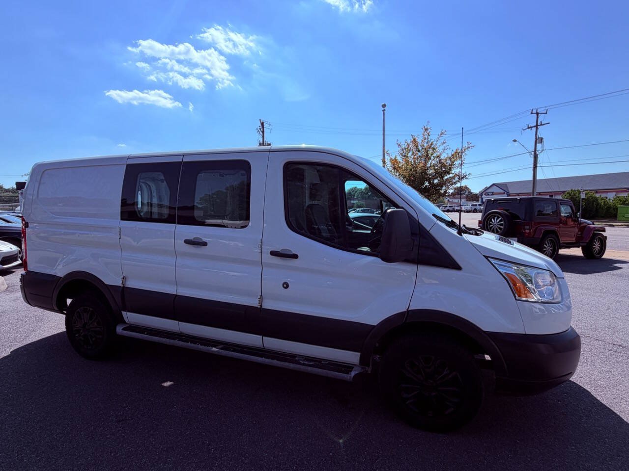 Used 2015 Ford Transit 250 130 Low Roof w/ Exterior Upgrade Package RWD image 6