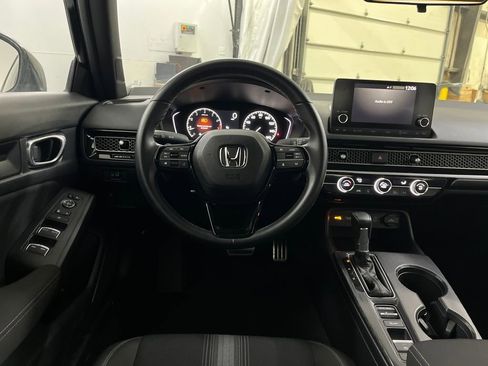 Used 2025 Honda Civic Sport image 25