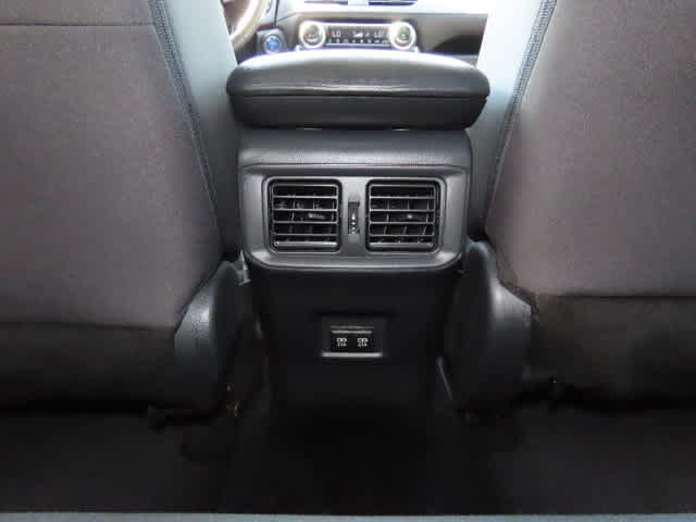 Used 2019 Toyota RAV4 XLE w/ Convenience Package AWD/4WD image 25