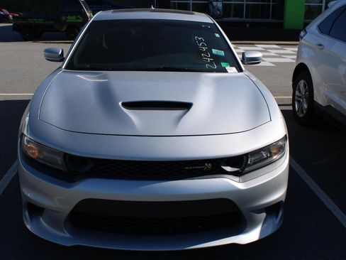 Used 2020 Dodge Charger Scat Pack w/ Dynamics Package RWD image 2