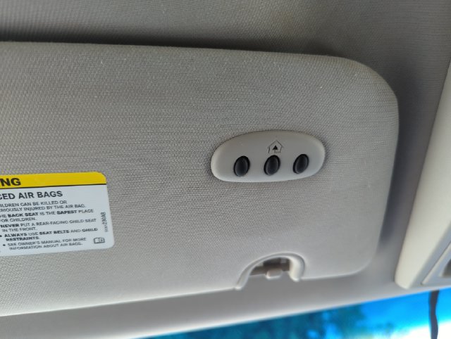 Used 2016 Chrysler Town & Country Touring w/ Driver Convenience Group FWD image 40