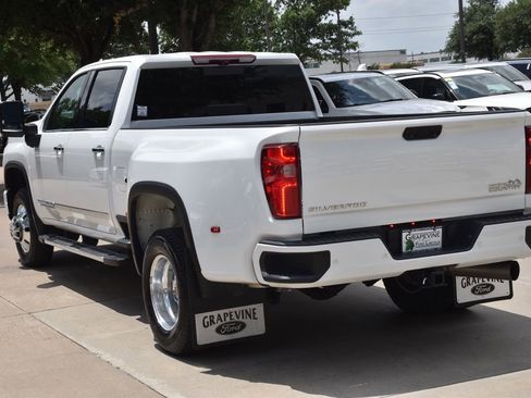 Used 2024 Chevrolet Silverado 3500 High Country w/ High Country Premium Package AWD/4WD image 10