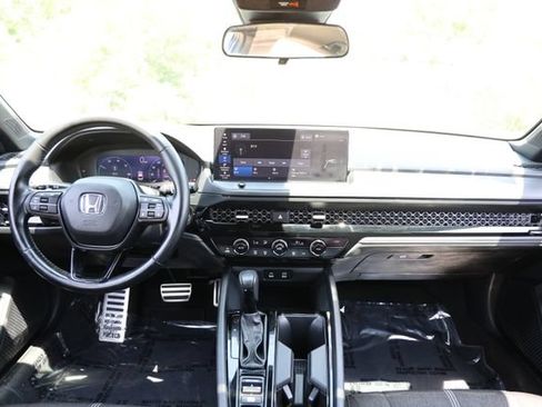 Used 2024 Honda Accord Sport image 11