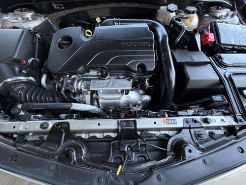 Used 2023 Chevrolet Malibu LT FWD image 29