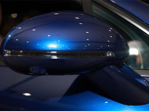 Used 2023 Porsche Macan Base w/ Premium Package Plus image 43