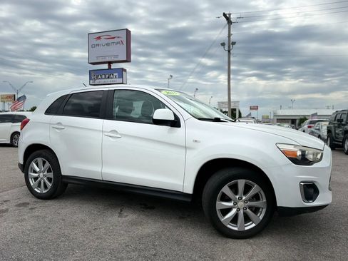 Used 2015 Mitsubishi Outlander Sport ES FWD image 40