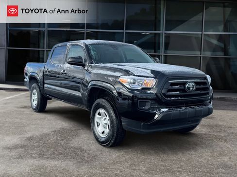 Used 2023 Toyota Tacoma SR image 1