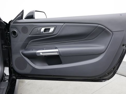 Used 2026 Ford Mustang Premium RWD image 39