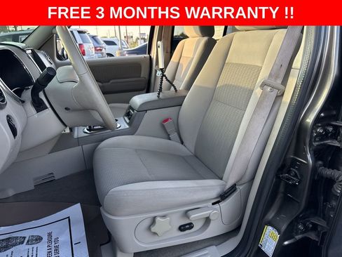 Used 2006 Ford Explorer XLT AWD/4WD image 14