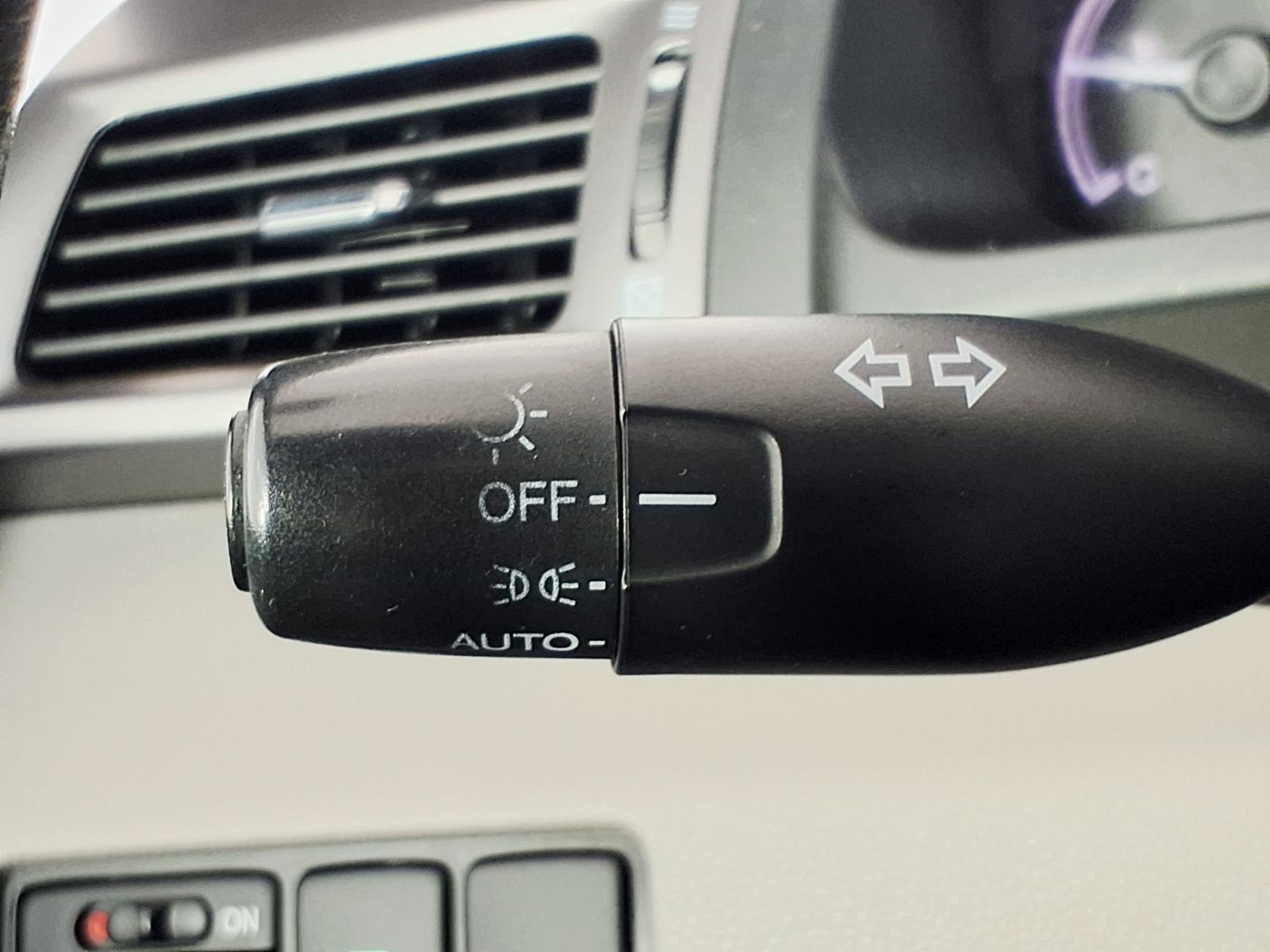 Used 2014 Honda Odyssey EX-L image 18