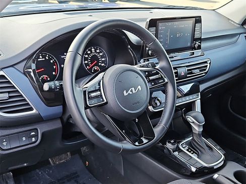 Certified 2023 Kia Seltos S image 26