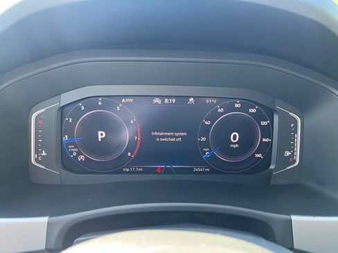 Certified 2023 Volkswagen Atlas Cross Sport SEL Premium R-Line AWD/4WD image 22