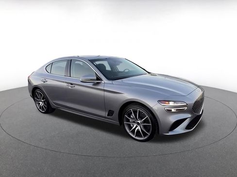 Used 2025 Genesis G70 2.5T image 2