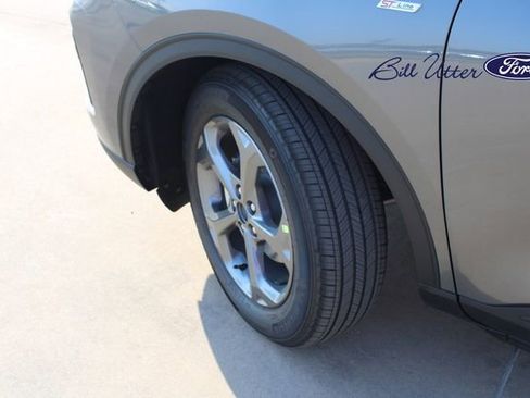 New 2026 Ford Escape ST-Line w/ Cold Weather Package image 5